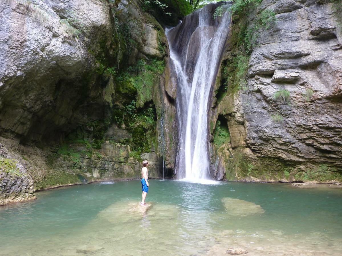 Goute La Vie Bed & Breakfast Marchamp Dış mekan fotoğraf